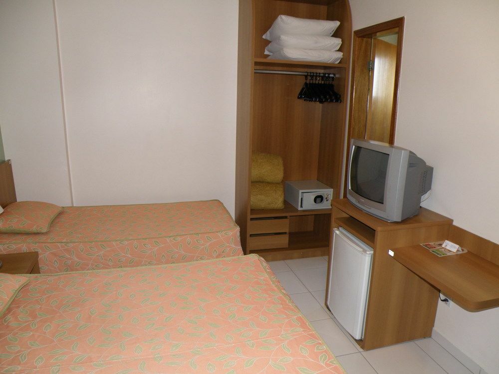 Golden Dolphin Grand Hotel Suite Particular 카우다스노바스 외부 사진